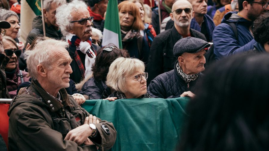 星空娱乐 APP — 营业执照与资质公示示意配图